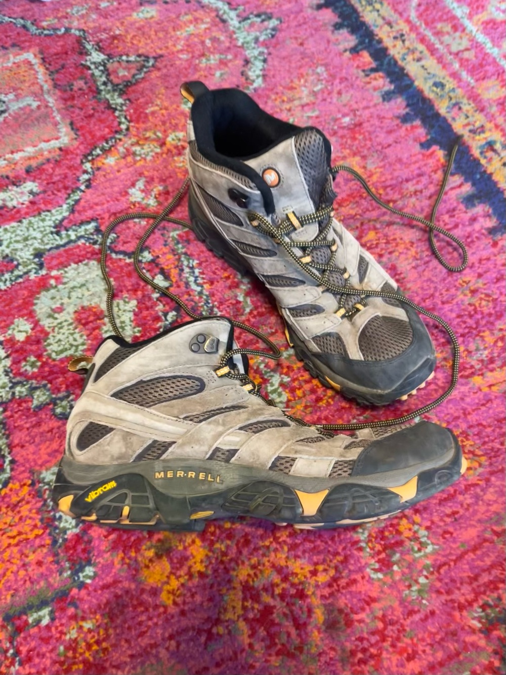 Merrell Moab 2 Mid Ventilator Men’s Hiking Boot Walnut sz 12